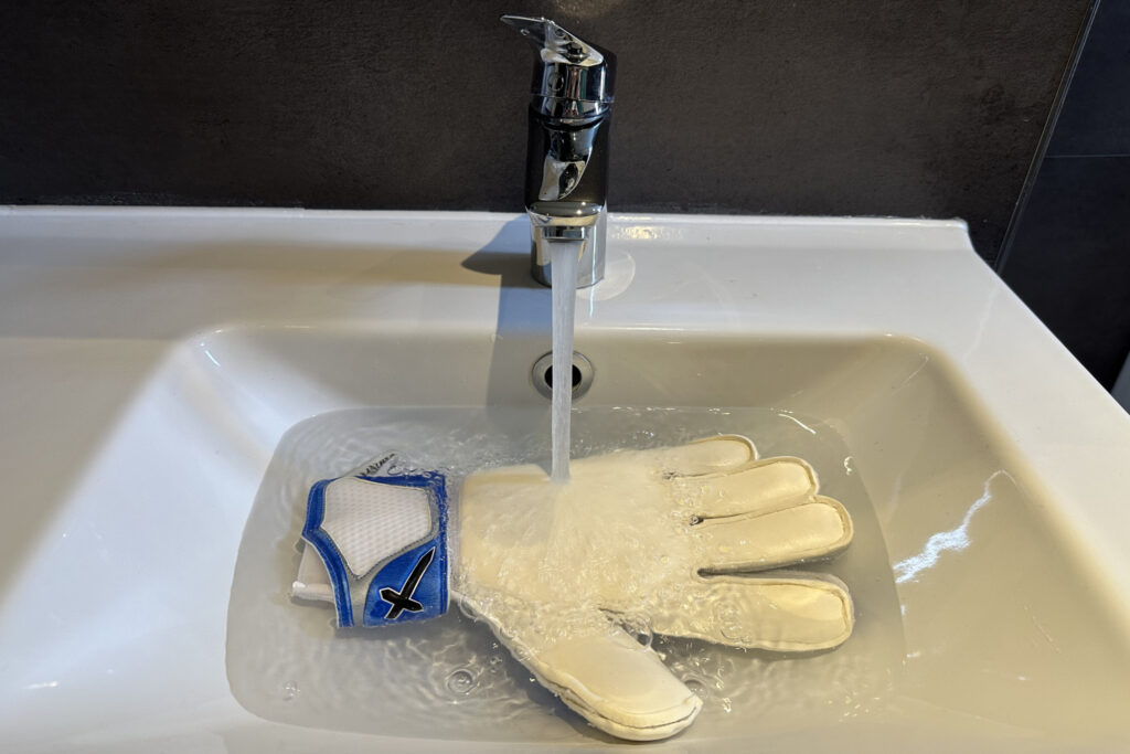 Waschanleitung - Gebrauchte Handschuhe